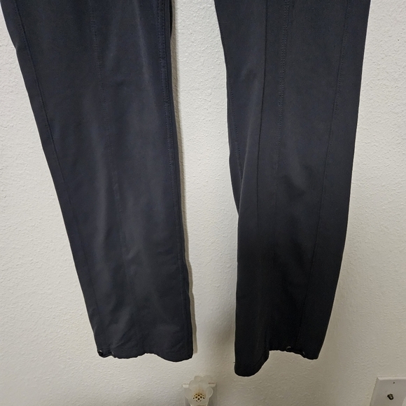 Athleta full length wide leggings with sinched bottoms size medium - Picture 4 of 16